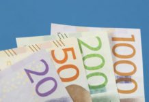 Läkemedelsverket utreder avgiftspraxis sedlar pengar