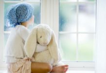 Datoralgoritm hittade ny behandling mot barncancer barncancer