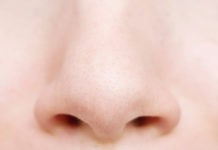 Bakslag för covid-19-vaccin i form av nässpray näsan