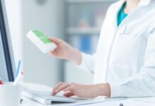 Sågar förslag om ägar-begränsningar av apotek Läkemedelsvärlden